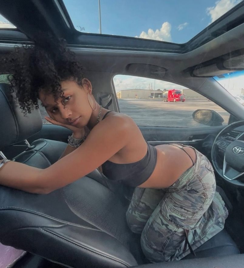 REVIEWED Escort Babyl 1