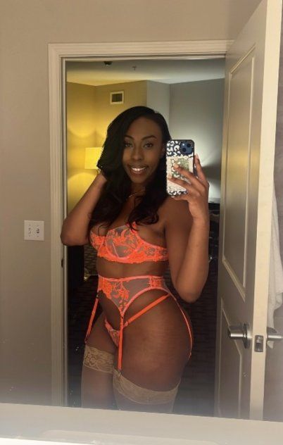 Miss Audrey Allure 2
