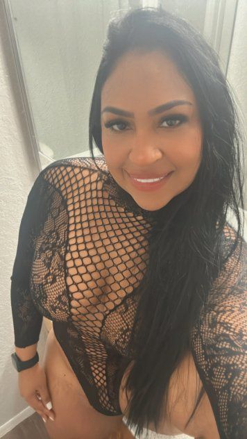 Manuela caliente lati 1