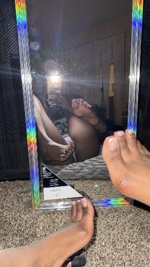 4246784083 1