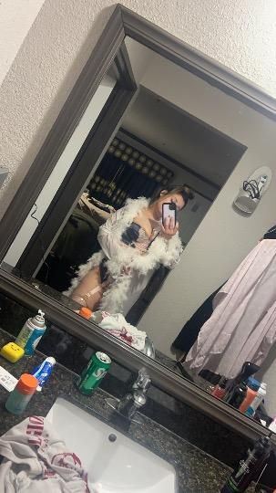 6827997953 2