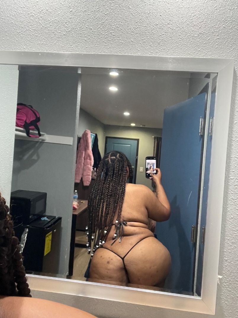 2098897653 1