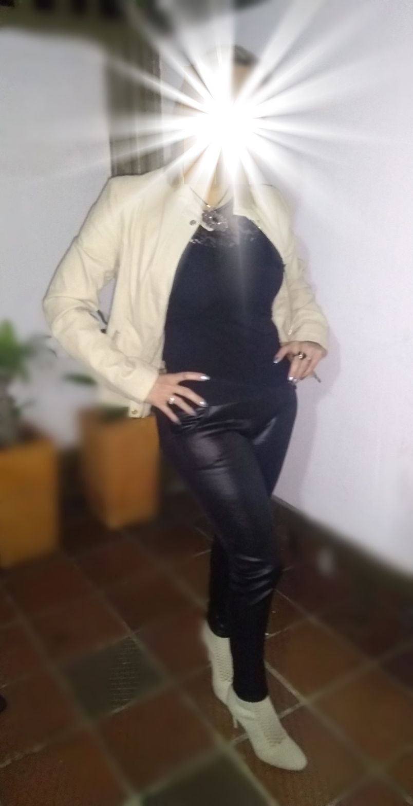 Salomecolombiana 2
