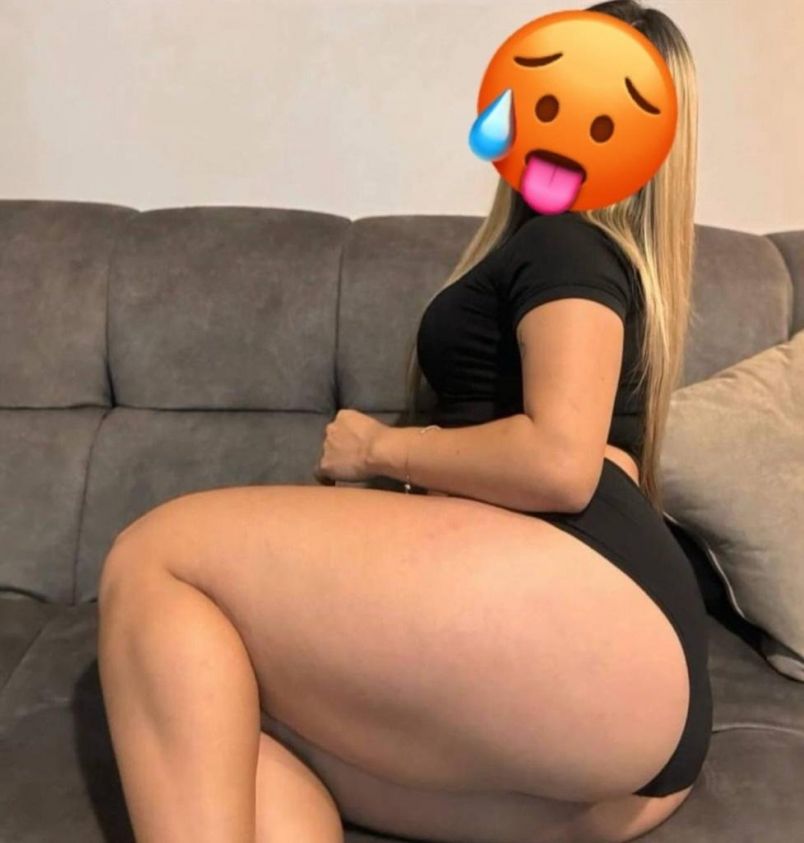 Hot Latina 1