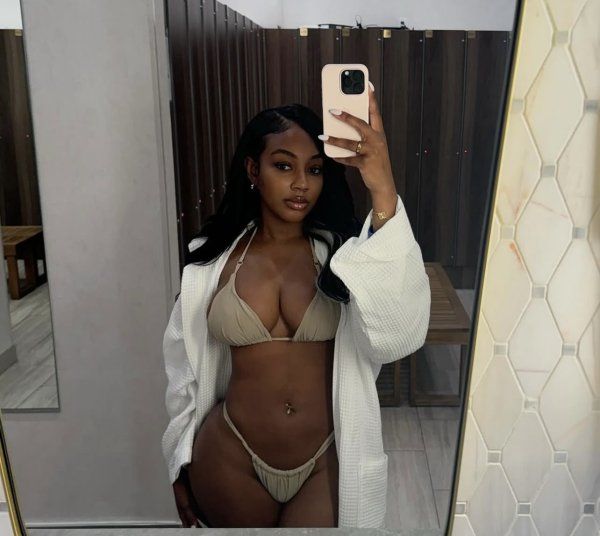 Melanie D 2