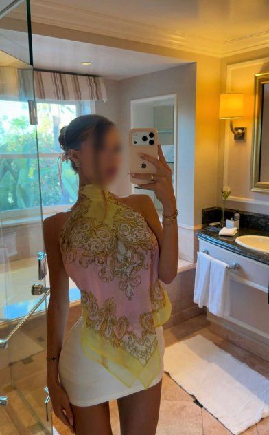 Kendra Cadillac 1
