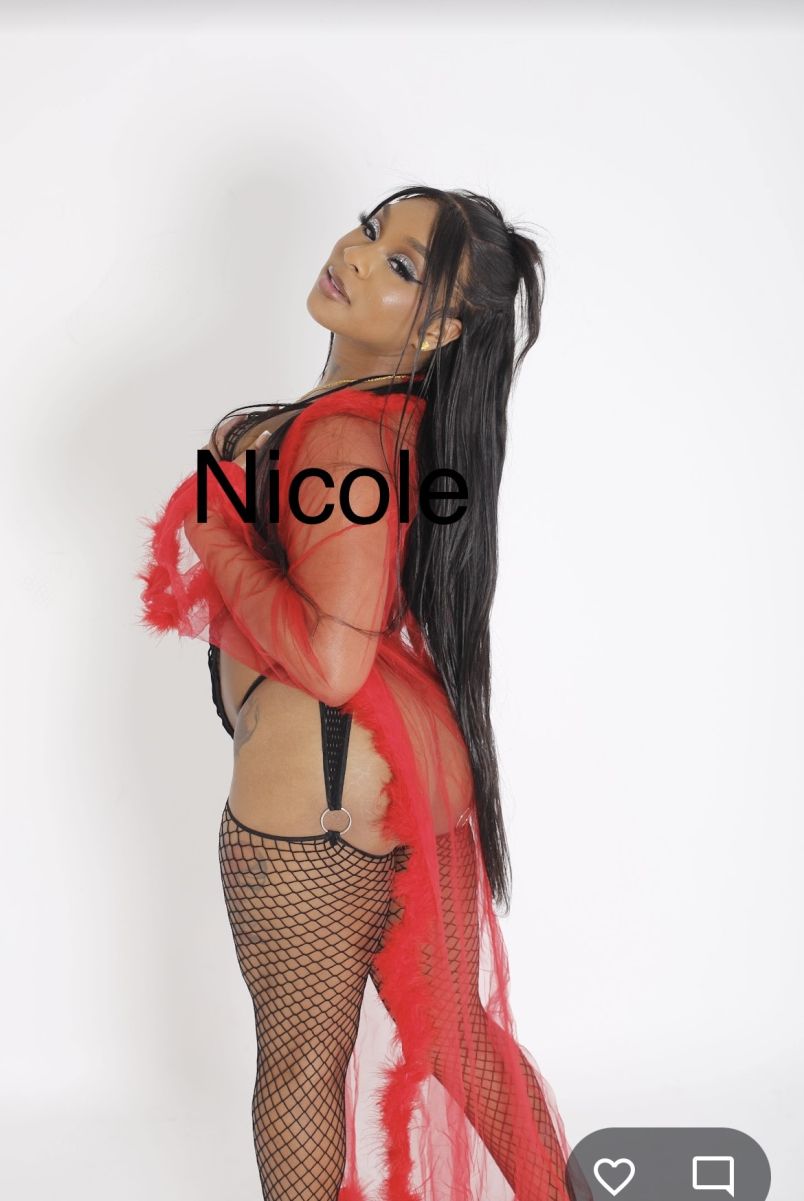 Nicki 12