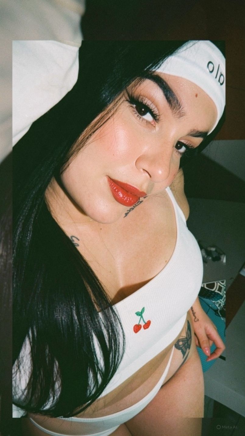 Spicy Alejandra 4