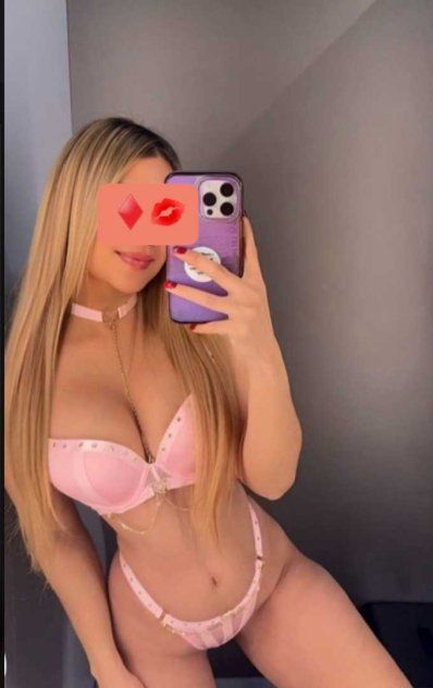 KAROL & BIANCA {  3