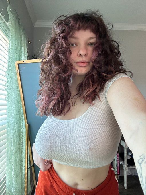 Jennifer 4