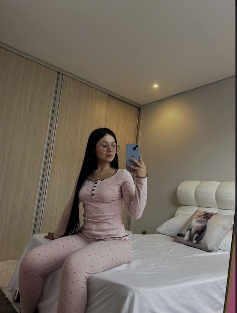 Chloe 4