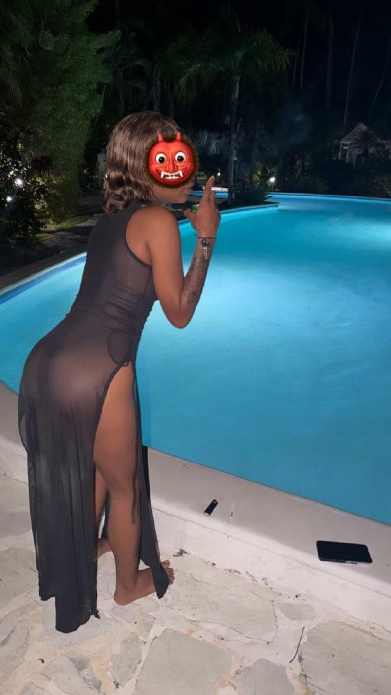 Nicole 1