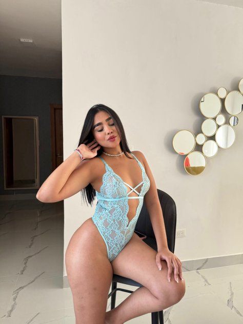 Laura009 4