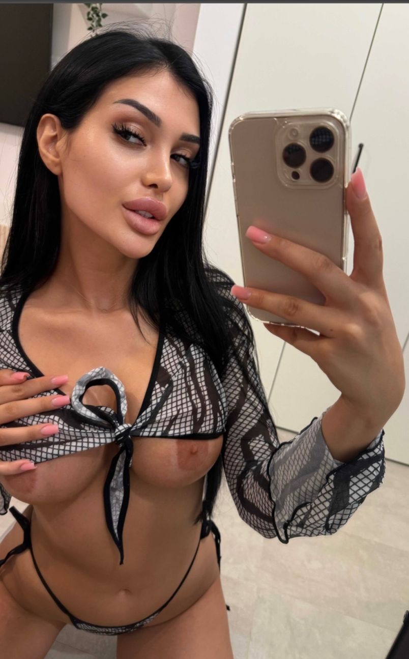 Jennifer 3