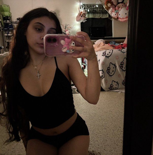 Angelina 4