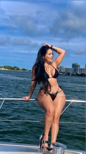 SHARON COLOMBIAN GODN 1