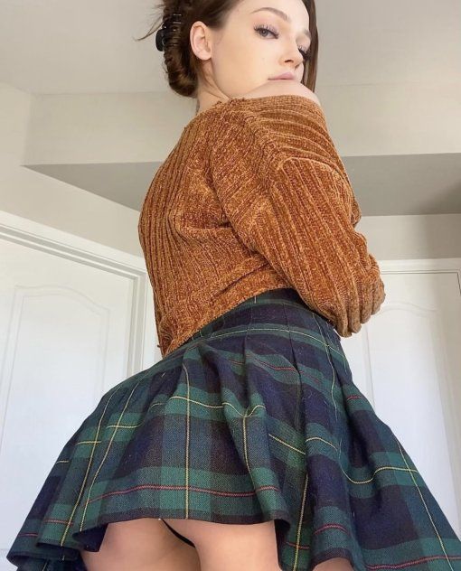 Courtney 2