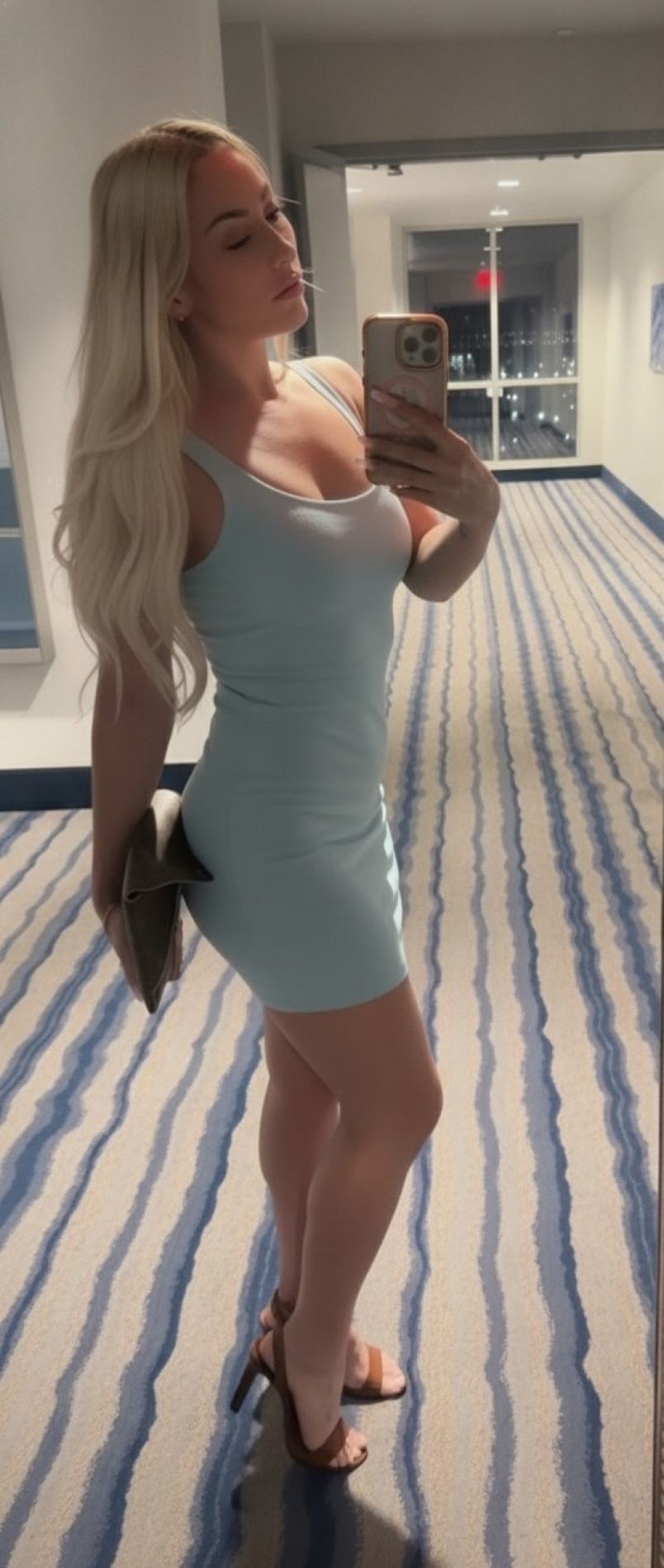 Chloe 7