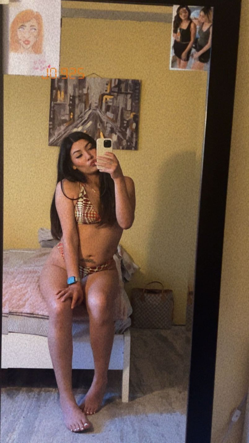 Ezabella Amoree 1