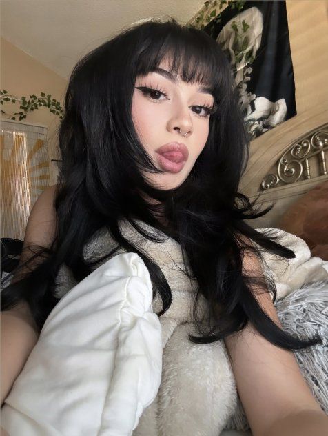 Ashley  1