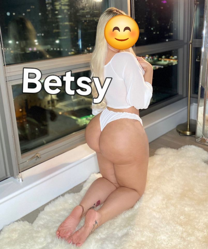 Betsy 8