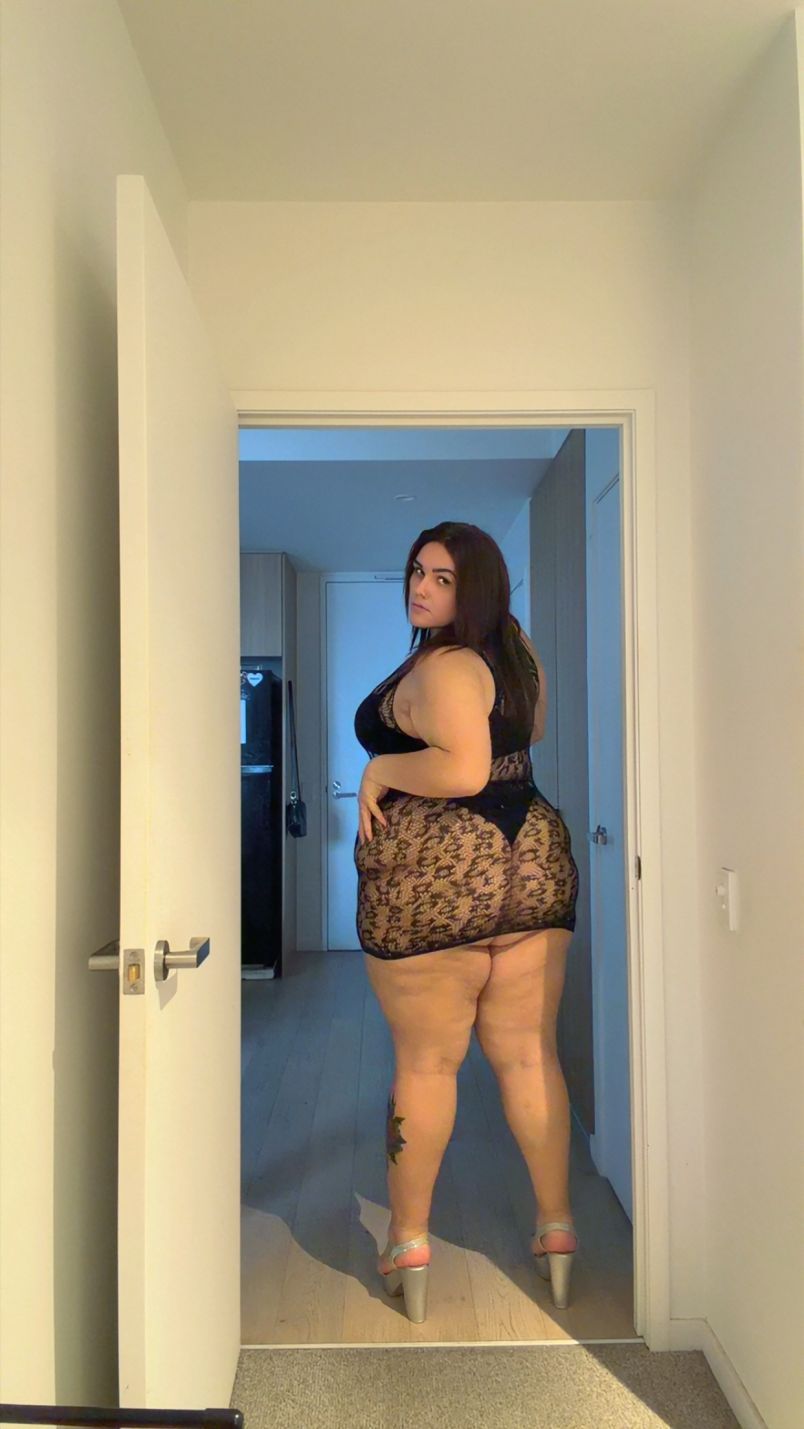 Roxxxy Hot 5