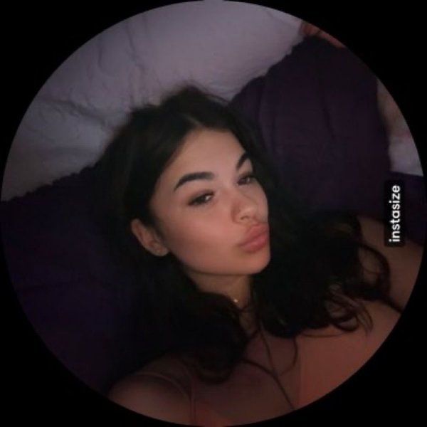 Olivia  3