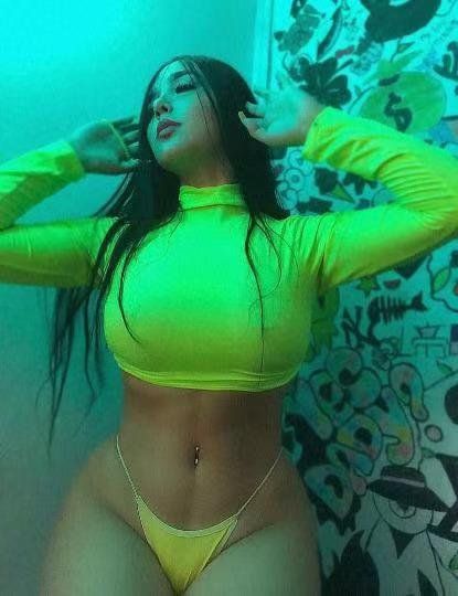 Laina Ready to Please 2
