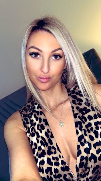 Best in Doggy anal  4