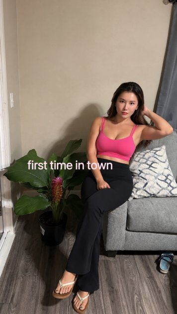 Young pretty girl tik 4