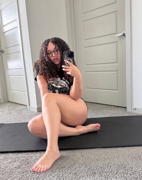 Olivia Maronni 3