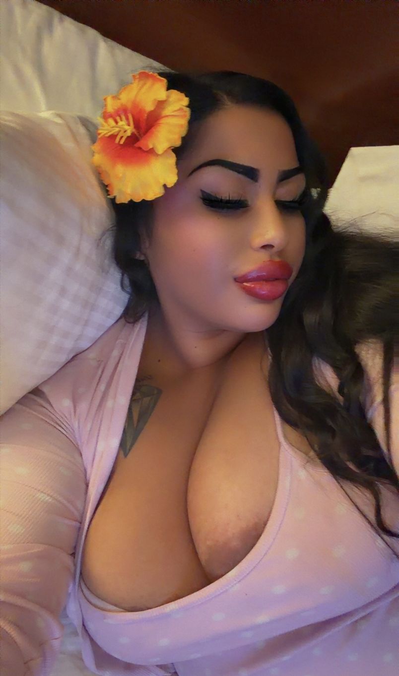 Monica 8